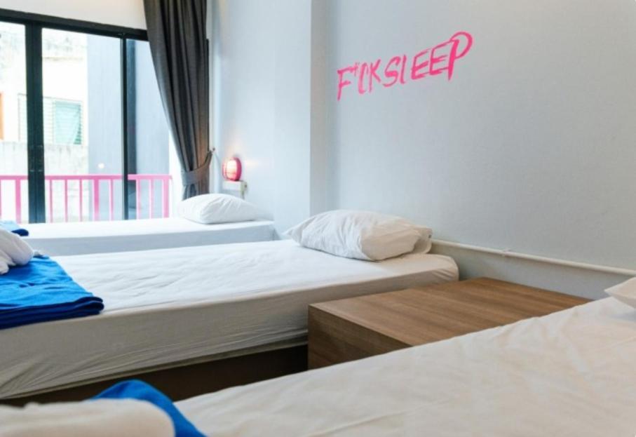 Slumber Surf Phuket Kata Hostel Екстериор снимка